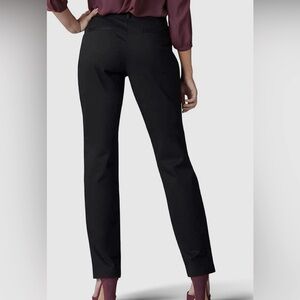 NWOT Lee Women's Wrinkle Free Relaxed Fit Straight Leg Pant